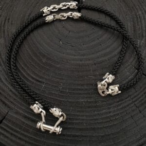 Шовковий шнурок із золотими вставками. Вага золота 37 грам