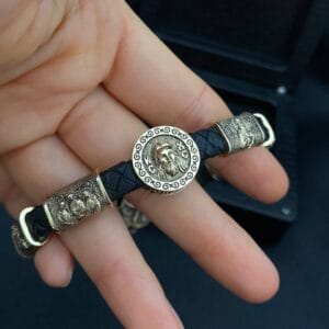 Золотий православний браслет.