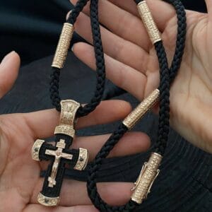 Золотой комплект. Общий вес золота 54 грамма.