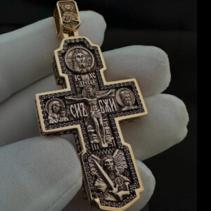 Золотий хрест з чорними діамантами