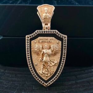 Золотий підвіс з Архангелом Михайлом та молитвою «Отче наш» Арт. 0170