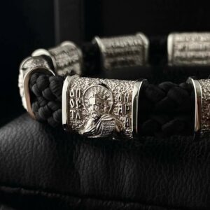 Золотий браслет із білого золота зі святими