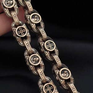 Масивний золотий ланцюжок «Спаси и Сохрани» із зображенням Божої Матері.